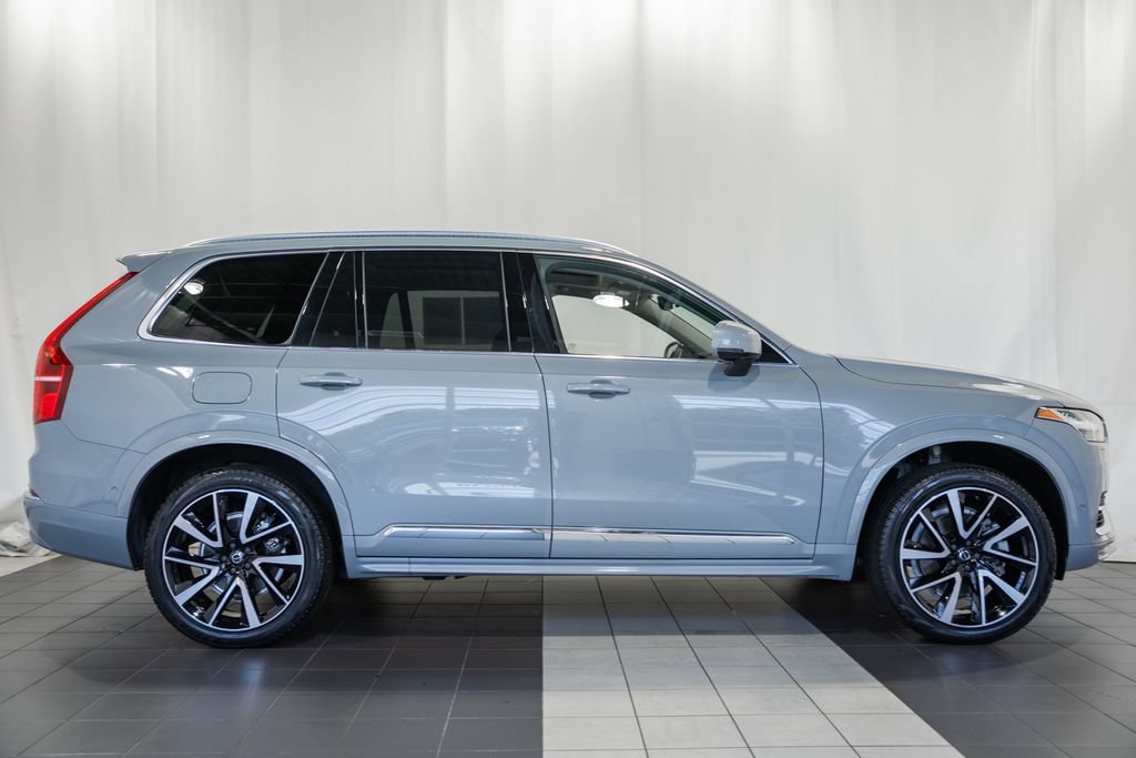 Used 2025 Volvo XC90 B6 Plus w/ Protection Package Premier AWD/4WD image 3