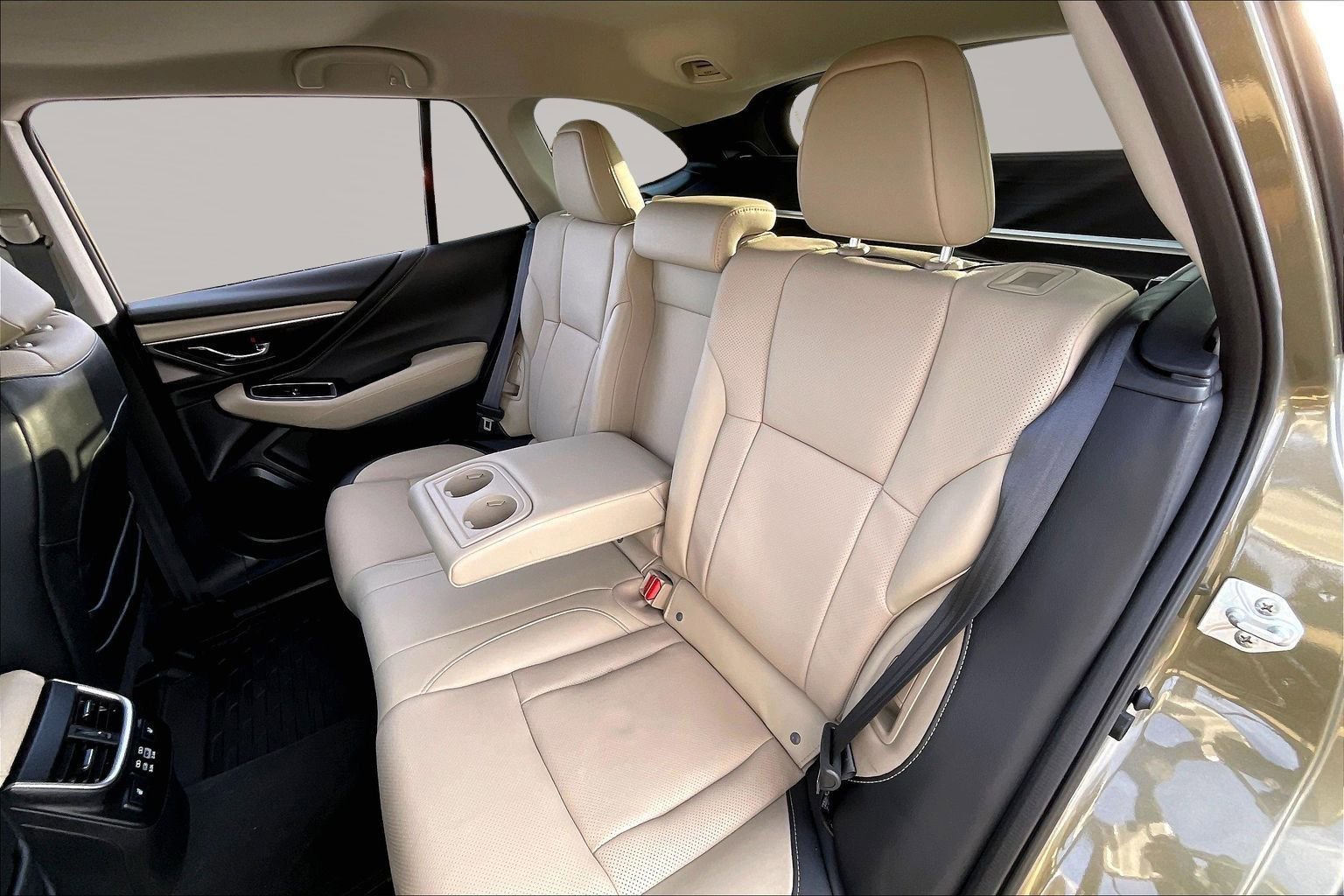 Certified 2025 Subaru Outback Limited image 27