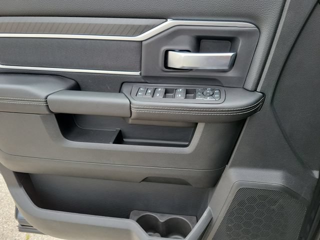 New 2026 RAM 2500 Big Horn AWD/4WD image 18