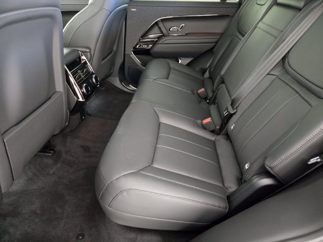New 2026 Land Rover Range Rover Sport Dynamic SE AWD/4WD image 5