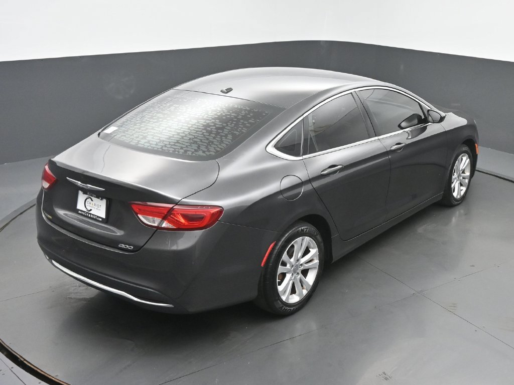 Used 2015 Chrysler 200 Limited w/ Convenience Group FWD image 42