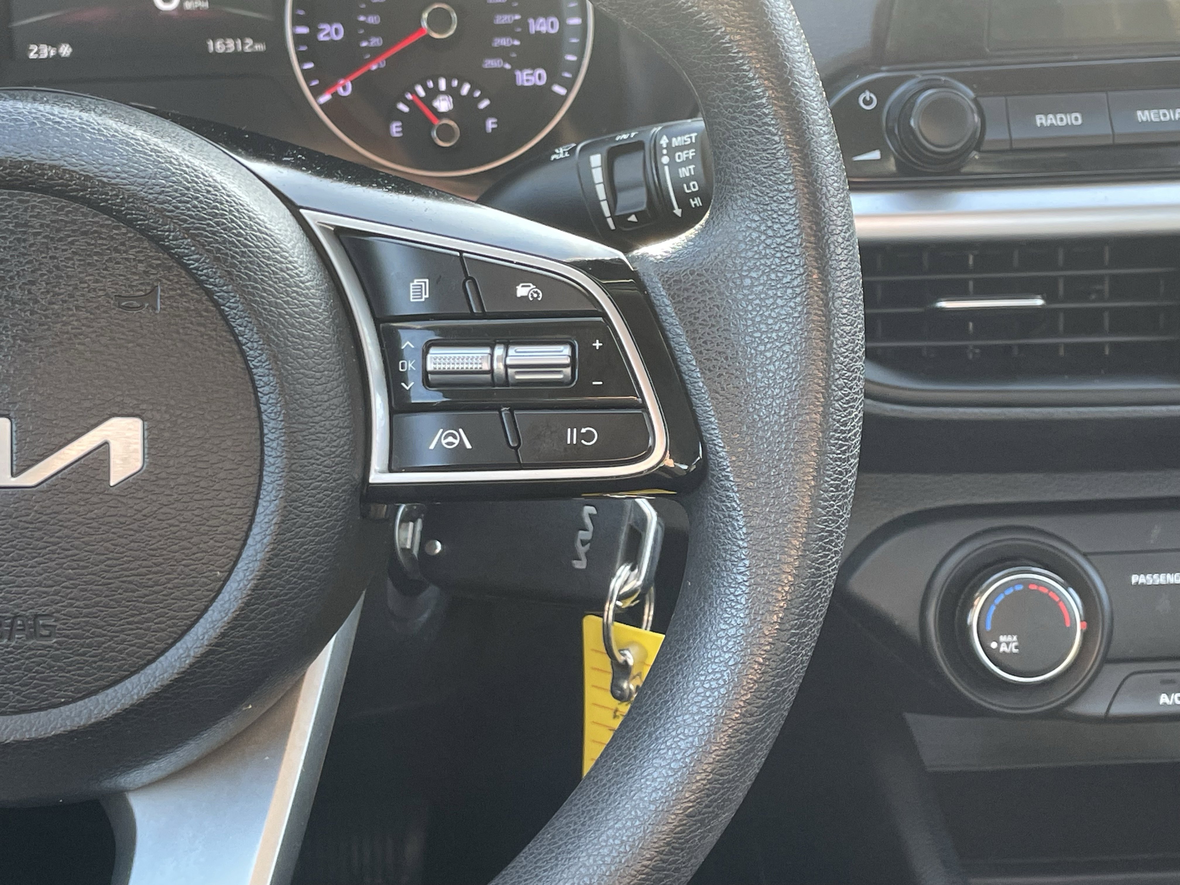 Certified 2024 Kia Forte LXS w/ LXS Technology Package image 18