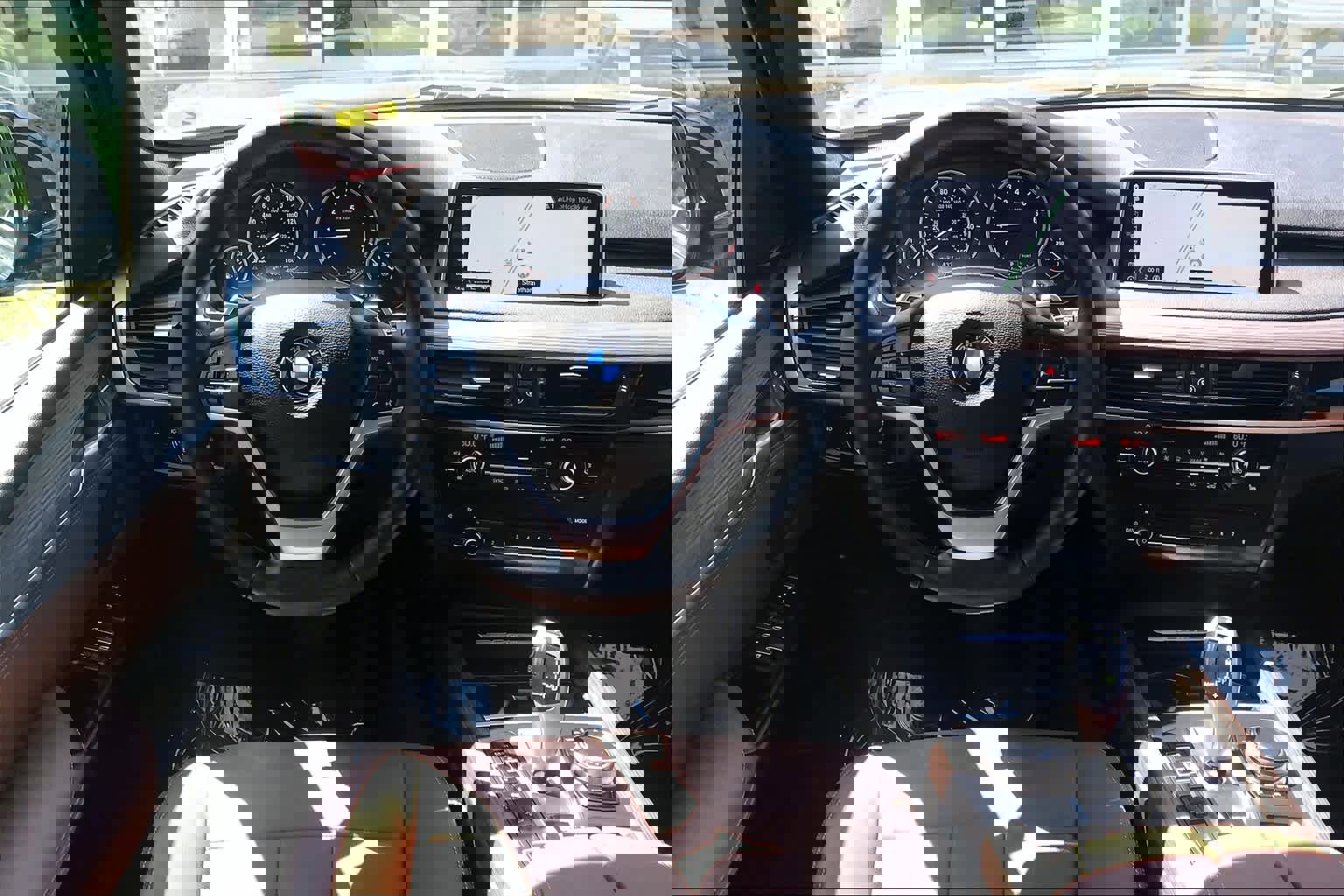 Used 2018 BMW X5 xDrive40e image 5