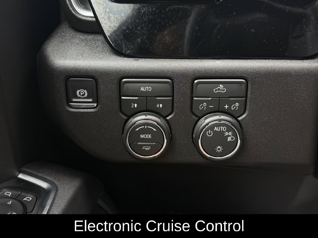 Used 2026 Chevrolet Silverado 1500 LT AWD/4WD image 24