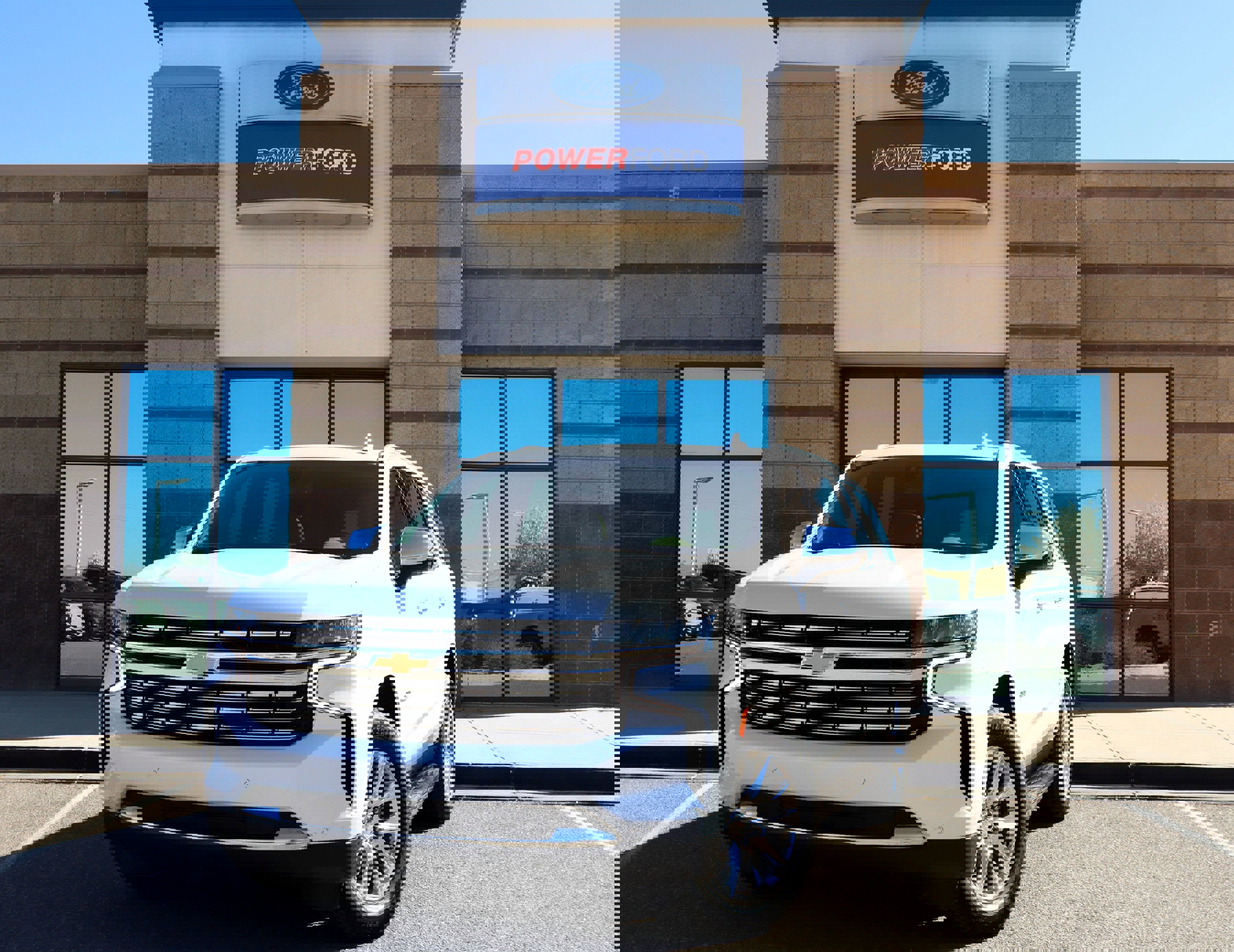 Used 2021 Chevrolet Tahoe Premier AWD/4WD image 2