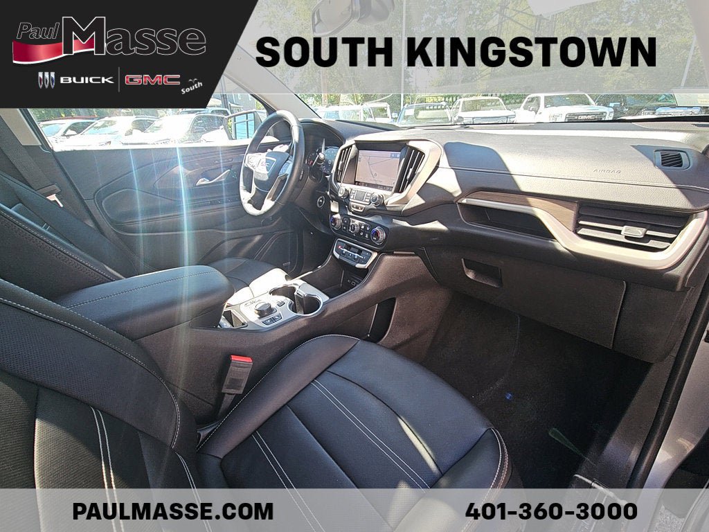 Used 2024 GMC Terrain Denali w/ Denali Premium Package AWD/4WD image 23