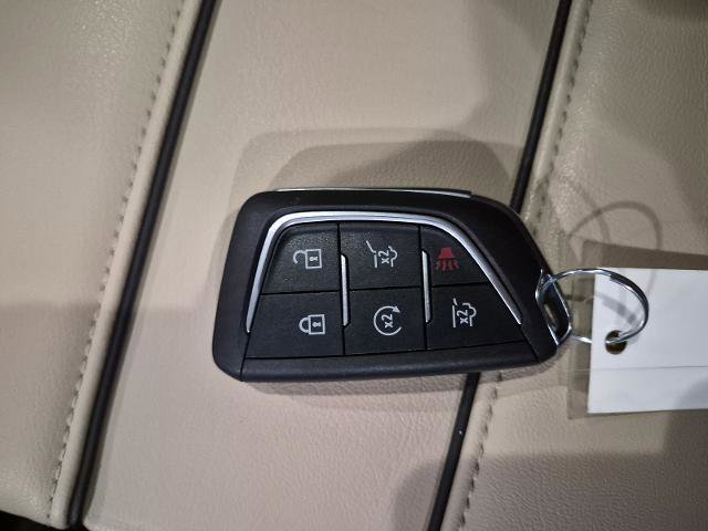 Used 2023 Cadillac Escalade Premium Luxury AWD/4WD image 27