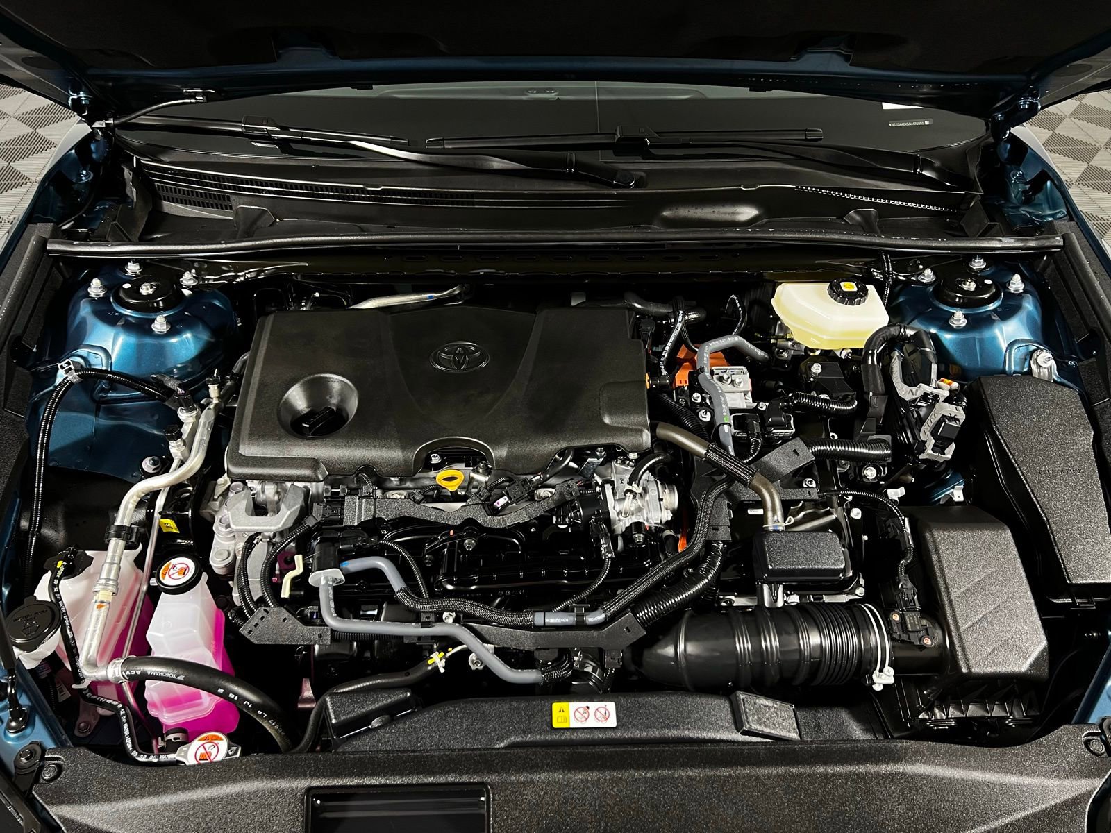 Certified 2025 Toyota Camry LE image 9