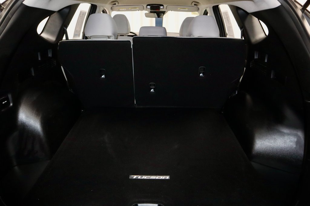 Used 2025 Hyundai Tucson SE image 13