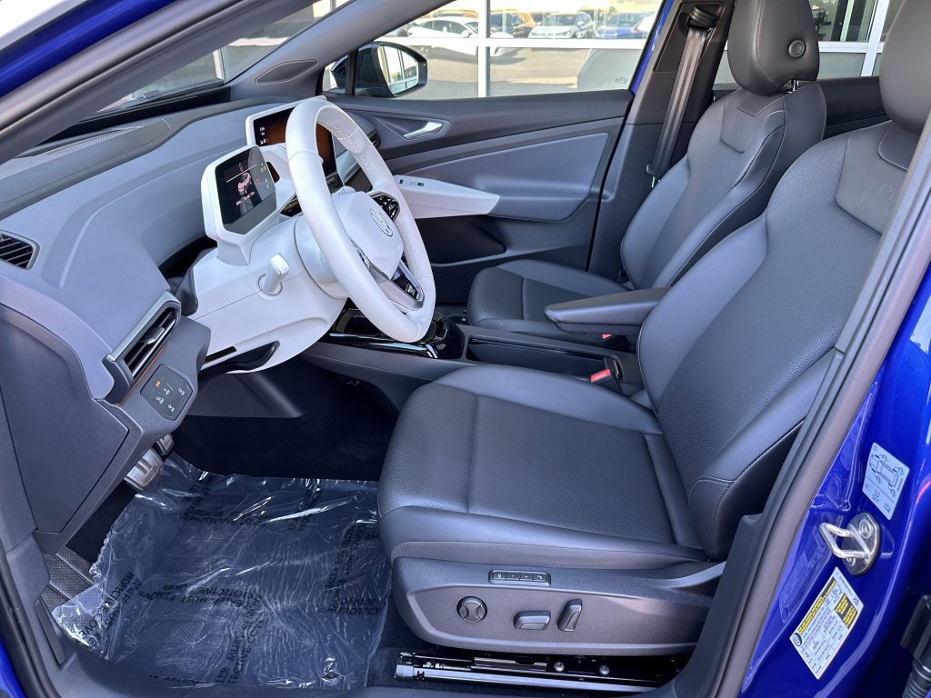 Used 2021 Volkswagen ID.4 1st Edition image 13