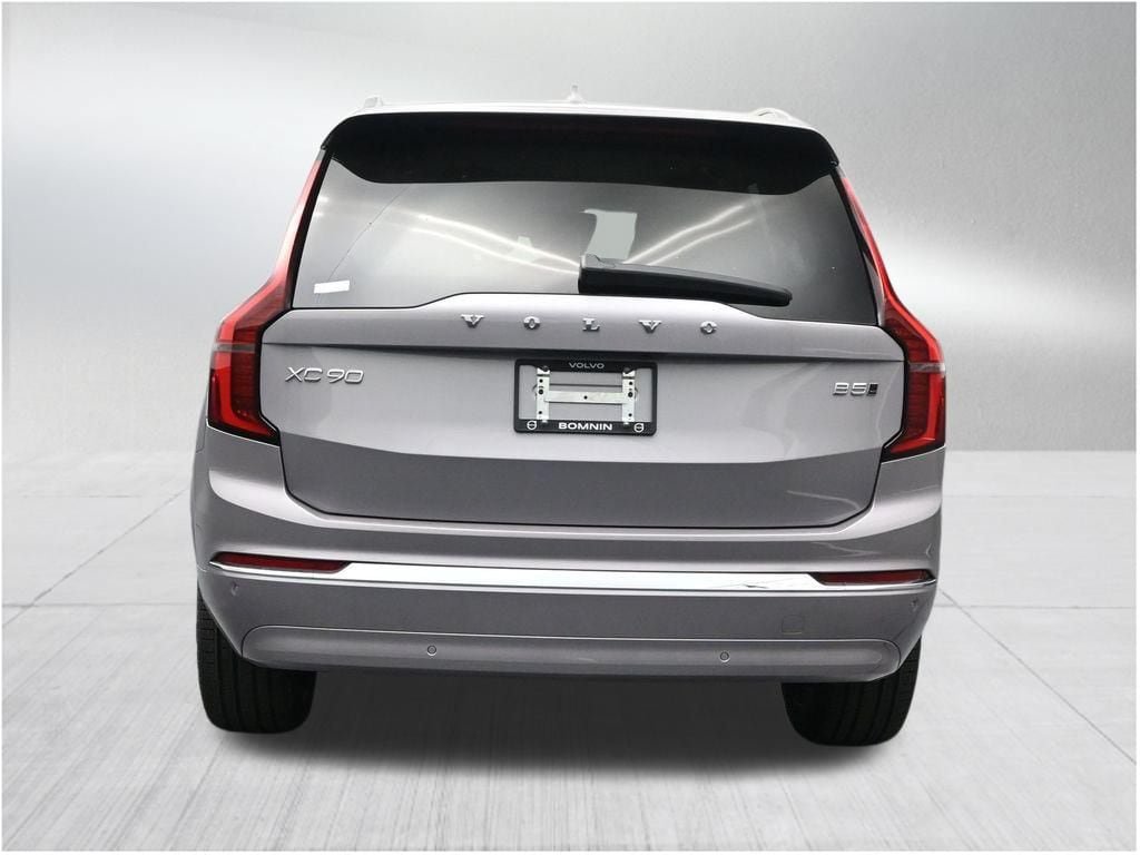New 2026 Volvo XC90 B5 Plus AWD/4WD image 4