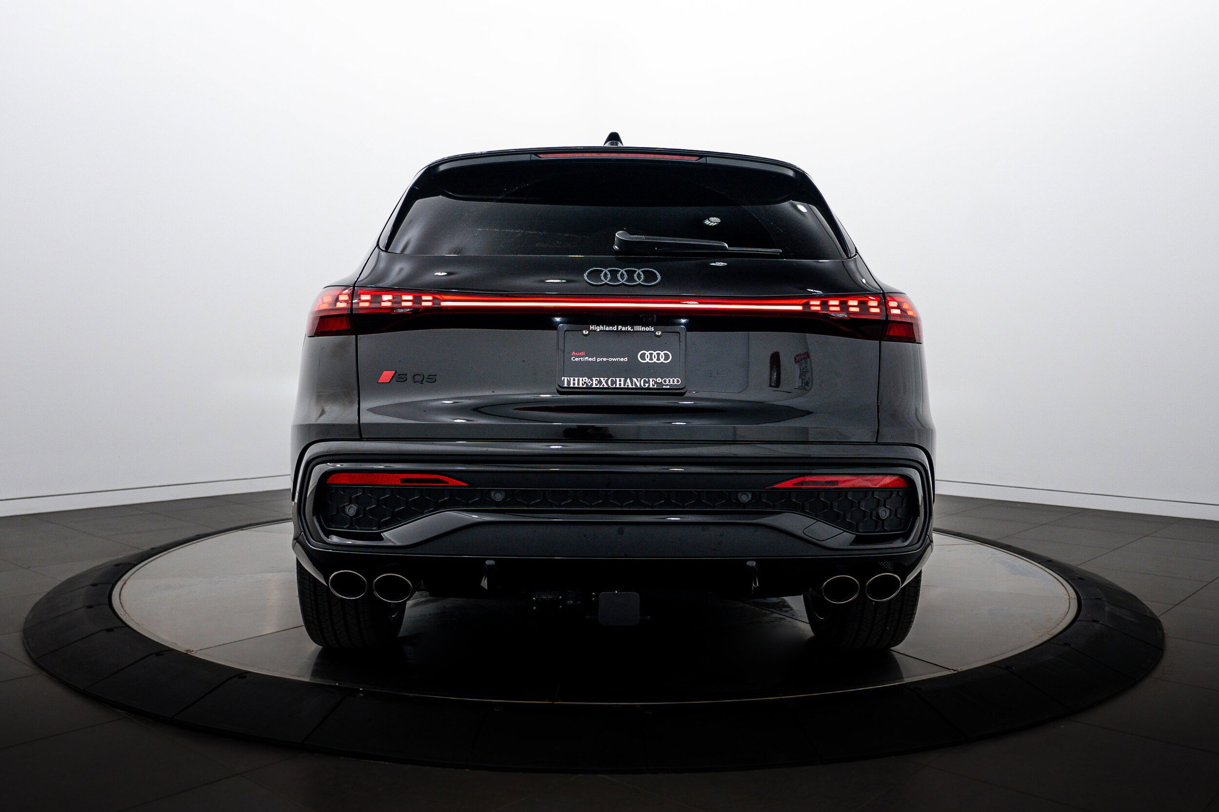 Certified 2025 Audi SQ5 Premium Plus w/ Premium Plus Package AWD/4WD image 22