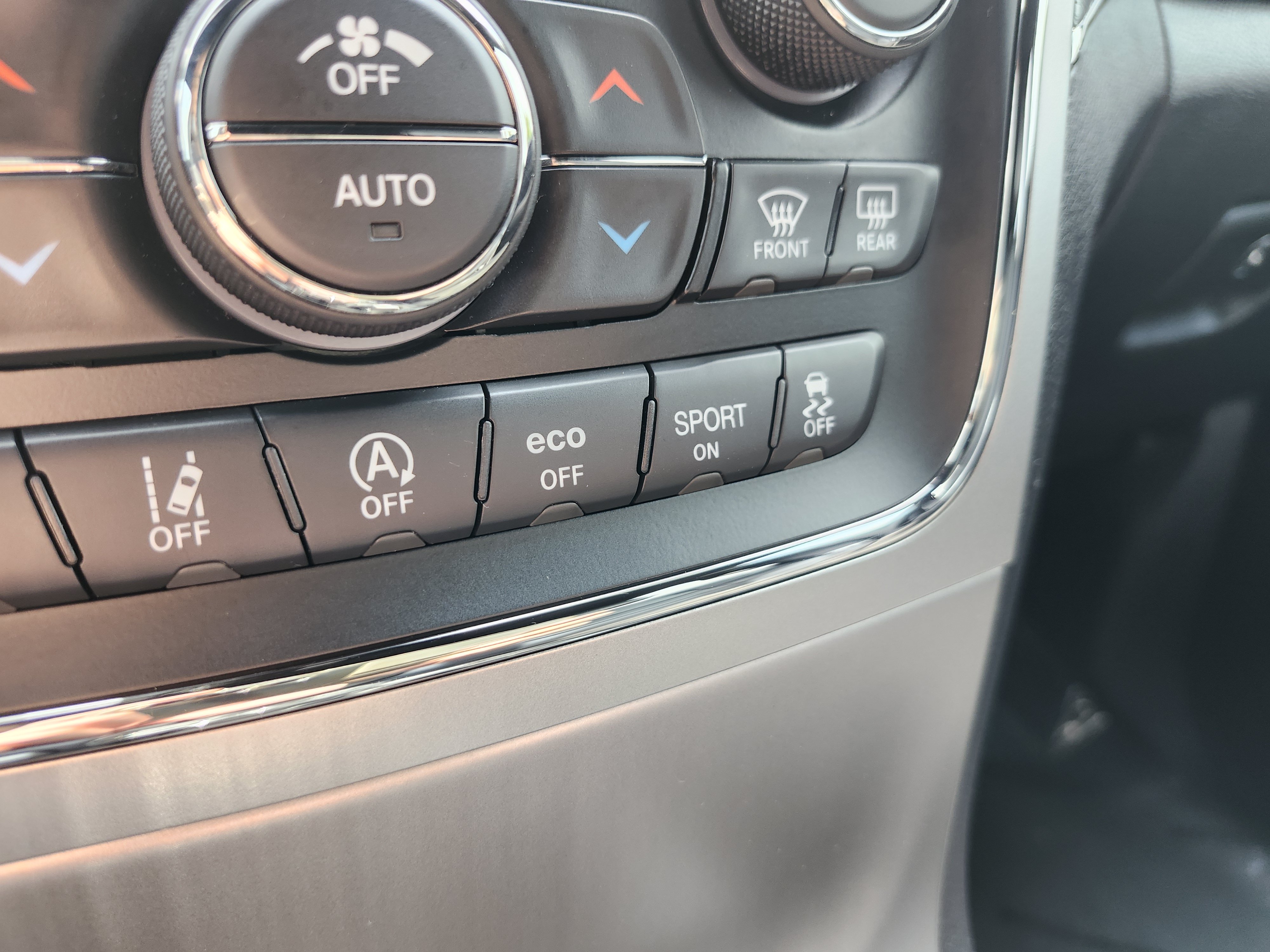 Used 2018 Jeep Grand Cherokee High Altitude AWD/4WD image 10