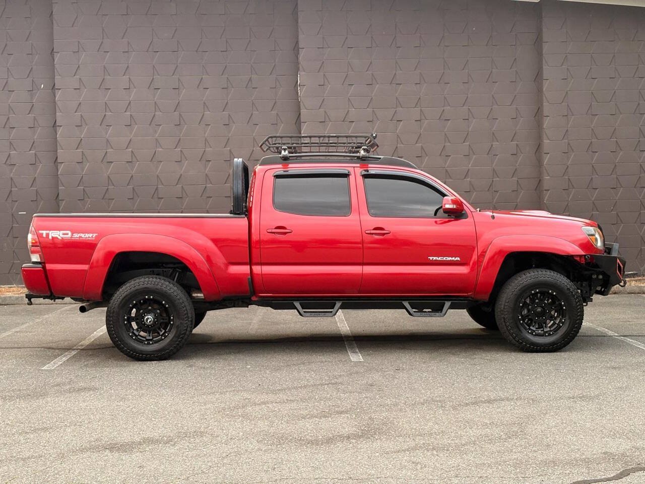 Used 2015 Toyota Tacoma 4x4 Double Cab w/ TRD Sport Package image 4