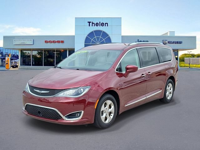 Used 2017 Chrysler Pacifica Touring-L Plus w/ Advanced Safetytec Group FWD image 2