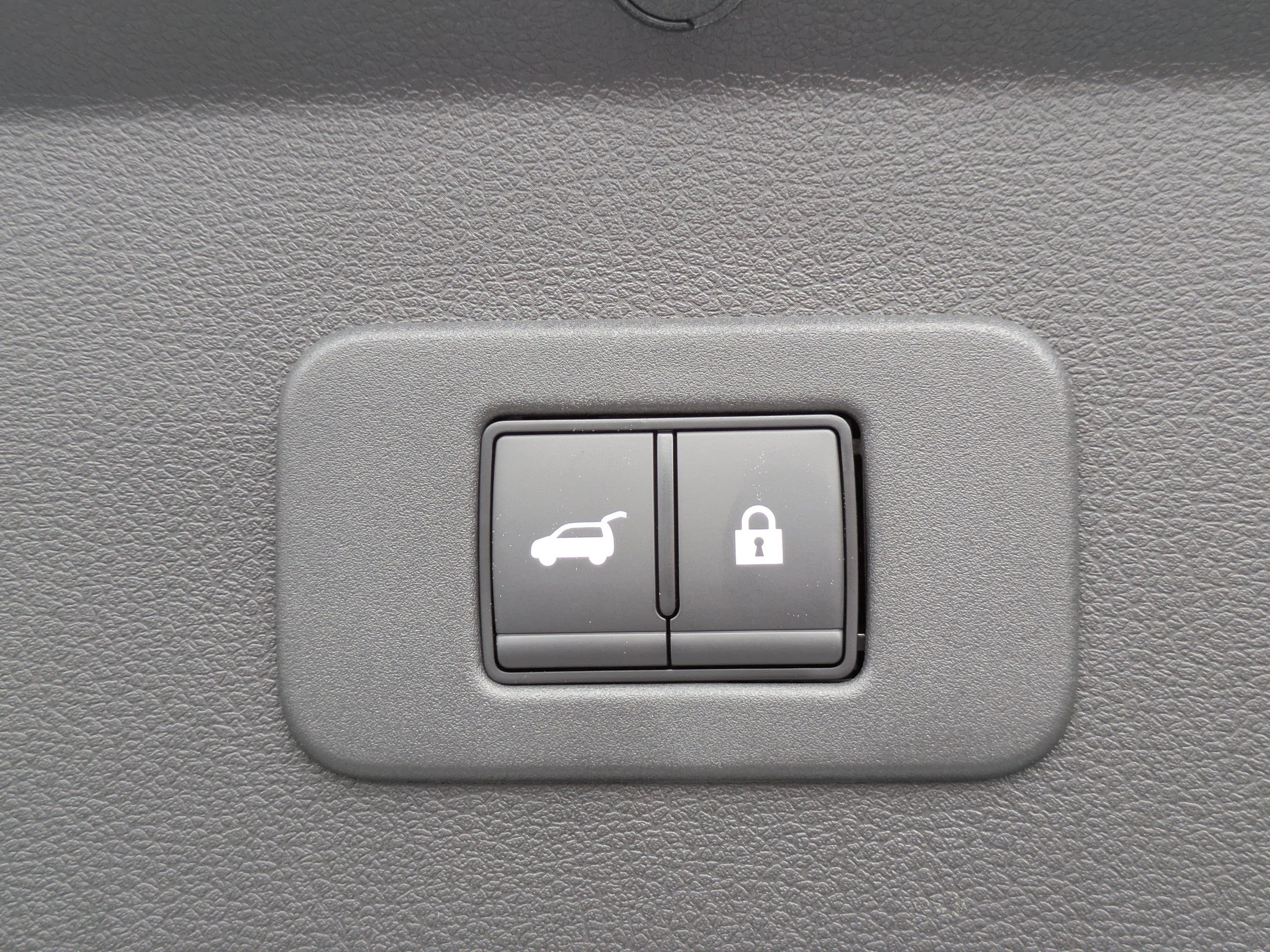 New 2026 Nissan Leaf Platinum+ w/ Cargo Package (Platinum+) image 14