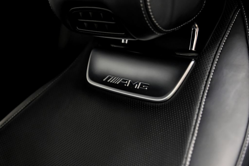 Used 2023 Mercedes-Benz SL 63 AMG 4MATIC image 40