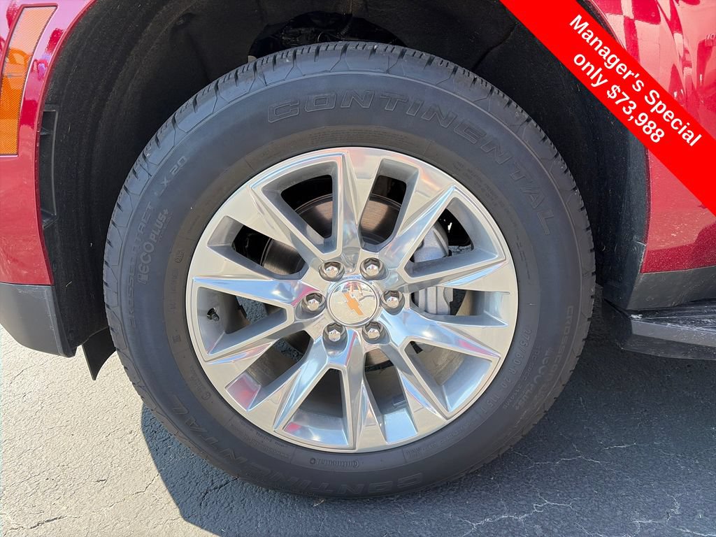 Used 2025 Chevrolet Suburban Premier AWD/4WD image 29