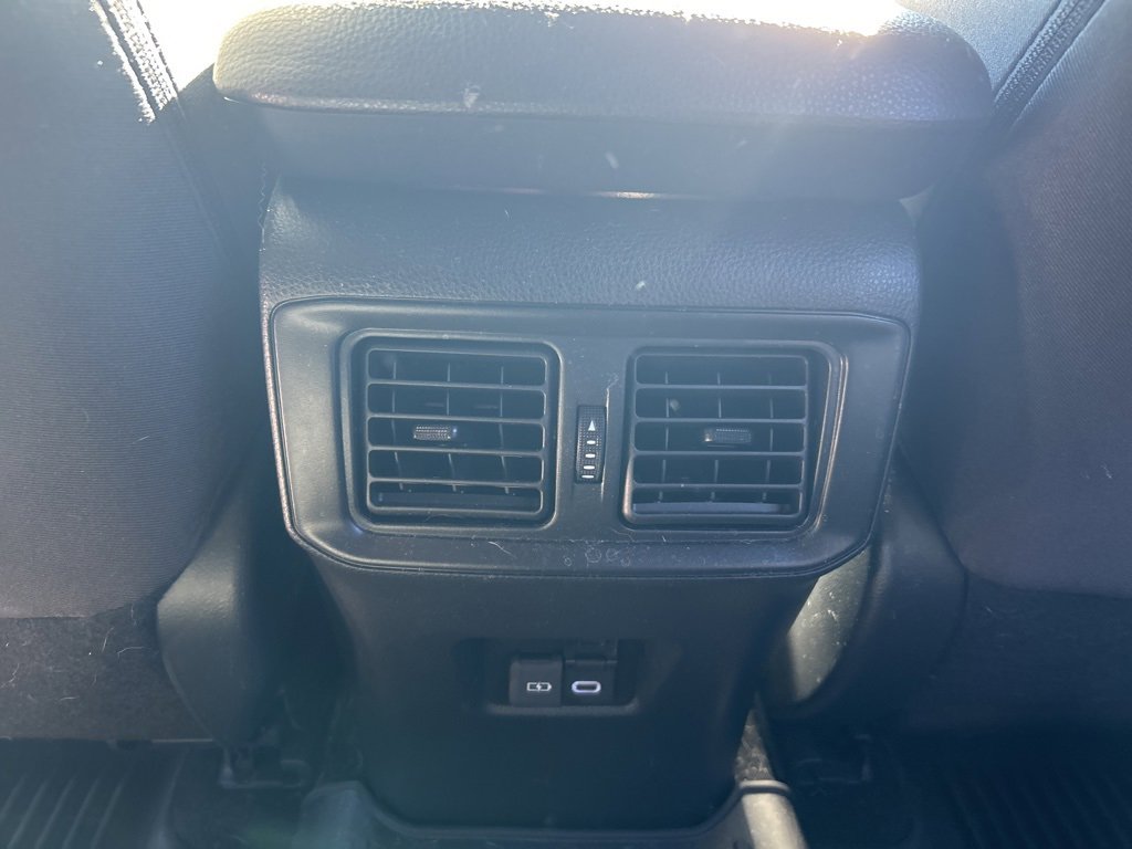 Used 2024 Toyota RAV4 SE image 14