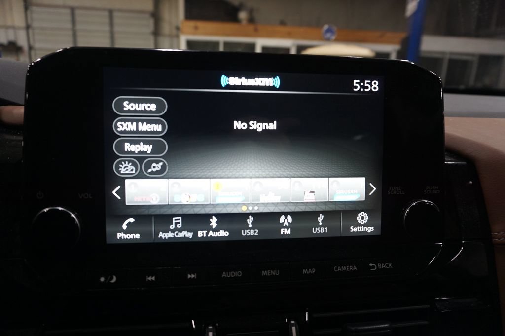 Used 2023 Nissan Pathfinder Platinum AWD/4WD image 11