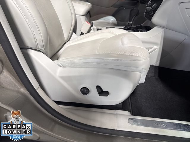 Used 2020 Jeep Cherokee Limited AWD/4WD image 46