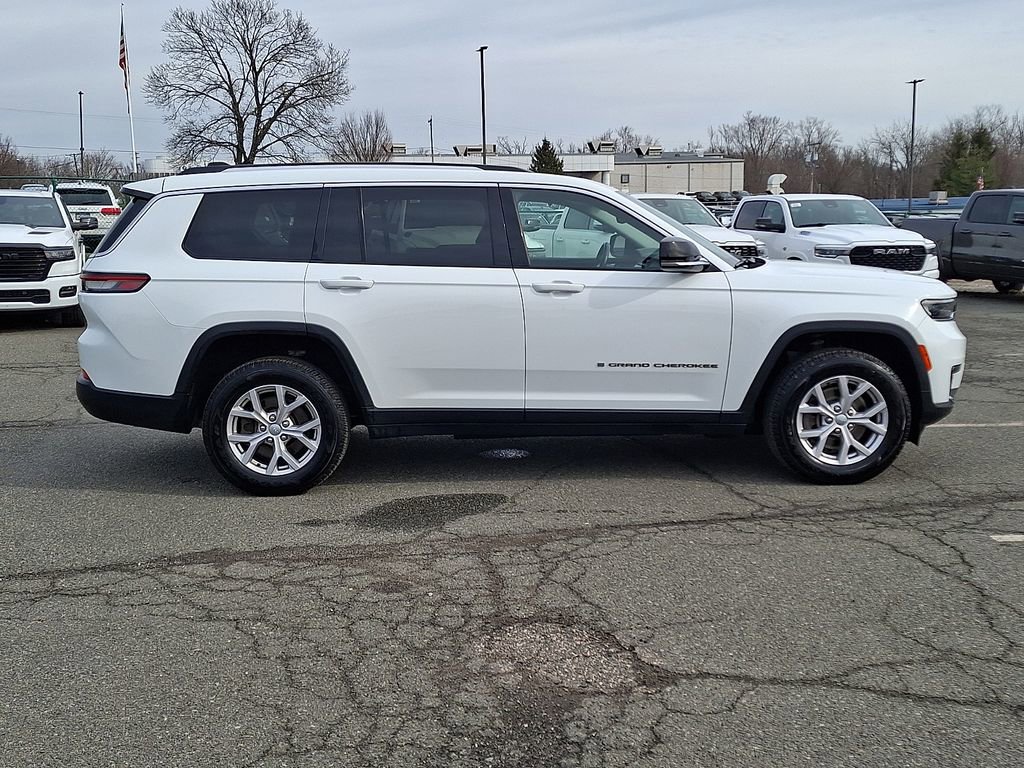 Used 2022 Jeep Grand Cherokee L Limited image 10