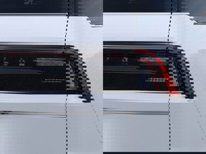 New 2025 Lincoln Navigator Reserve w/ Jet Appearance Package image 21