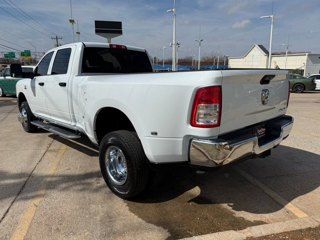 Used 2024 RAM 3500 Tradesman w/ Chrome Appearance Group image 8