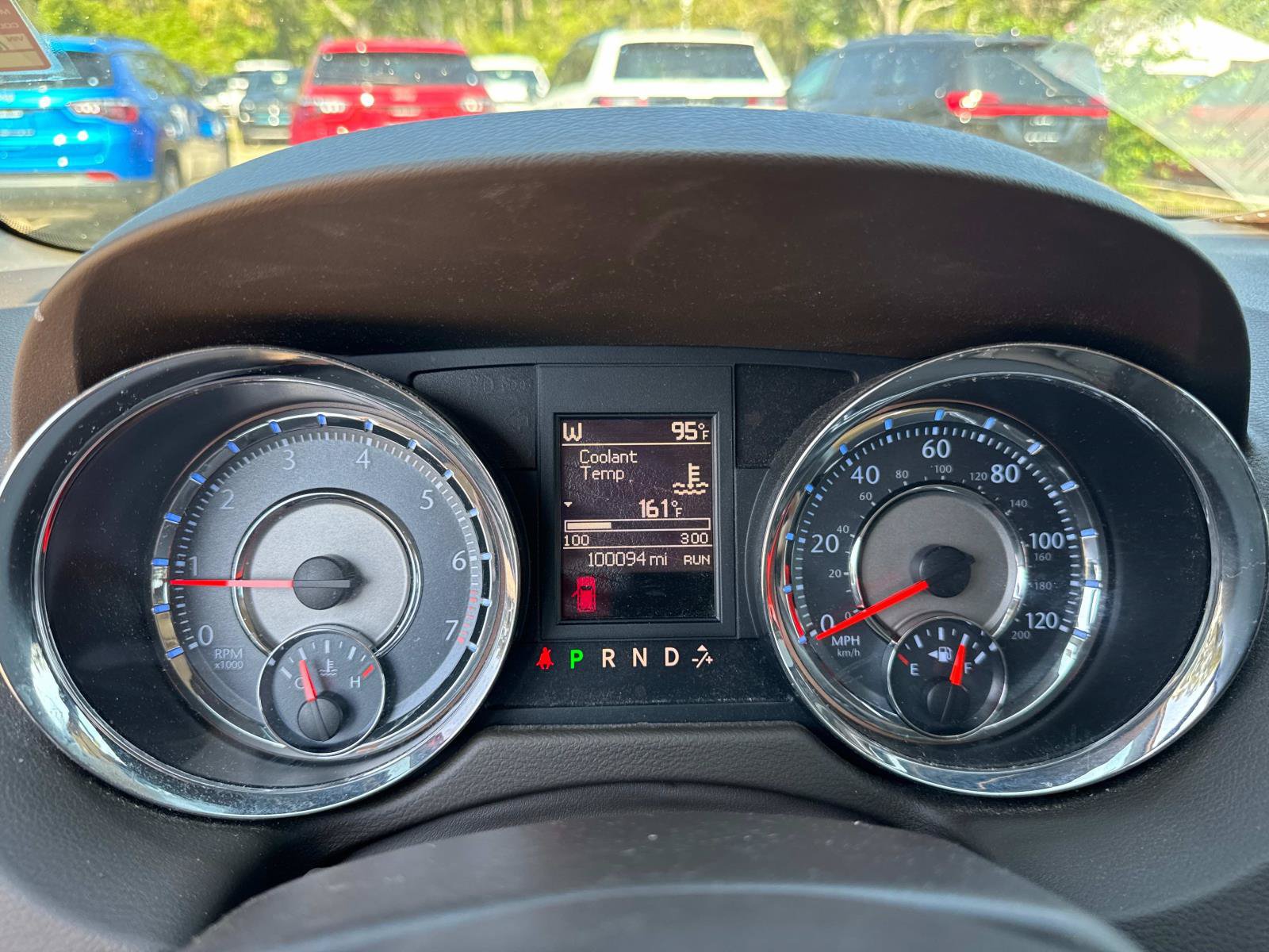 Used 2013 Chrysler Town & Country Touring FWD image 29