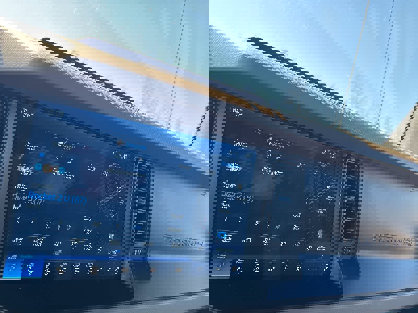 Used 2022 Ford Bronco Wildtrak image 36