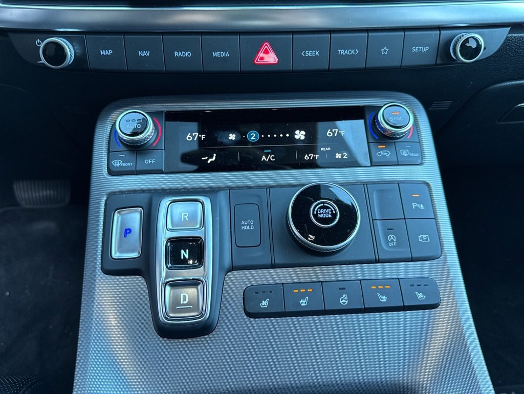 Used 2023 Hyundai Palisade Calligraphy image 10