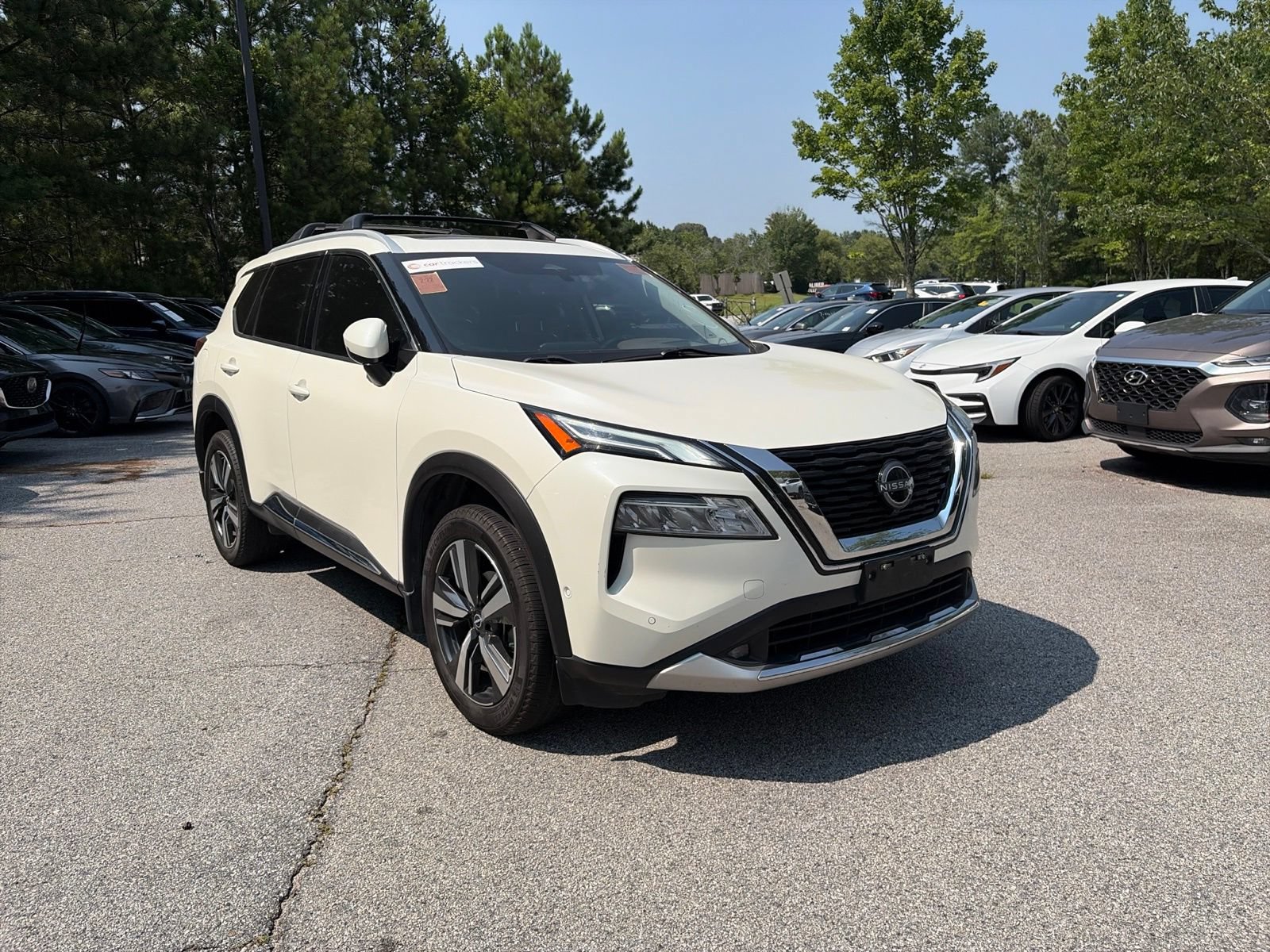 Used 2022 Nissan Rogue Platinum w/ Head-Up Display Package FWD image 8