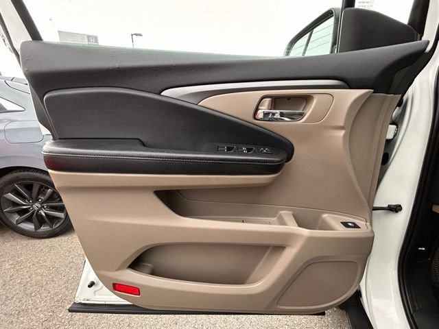 Used 2019 Honda Ridgeline RTL-T image 33