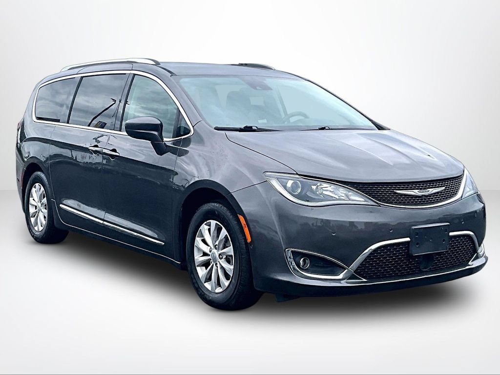 Used 2019 Chrysler Pacifica Touring-L w/ Advanced Safetytec Group FWD image 11
