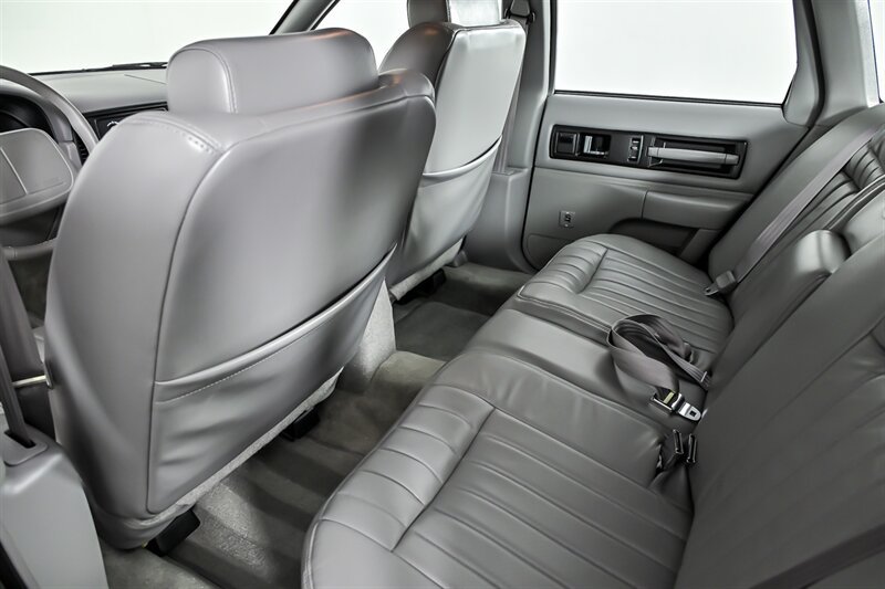 Used 1996 Chevrolet Impala SS RWD image 20