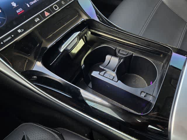 Used 2024 Mercedes-Benz C 300 Sedan image 16