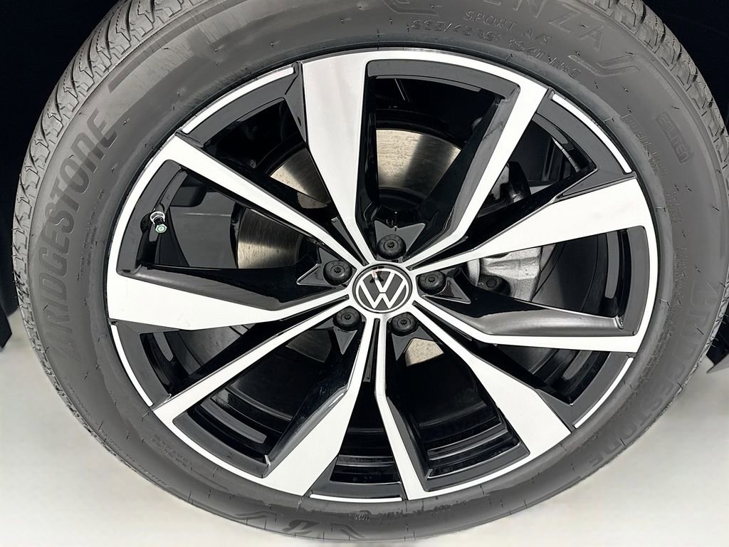 New 2026 Volkswagen Atlas SEL Premium R-Line AWD/4WD image 31