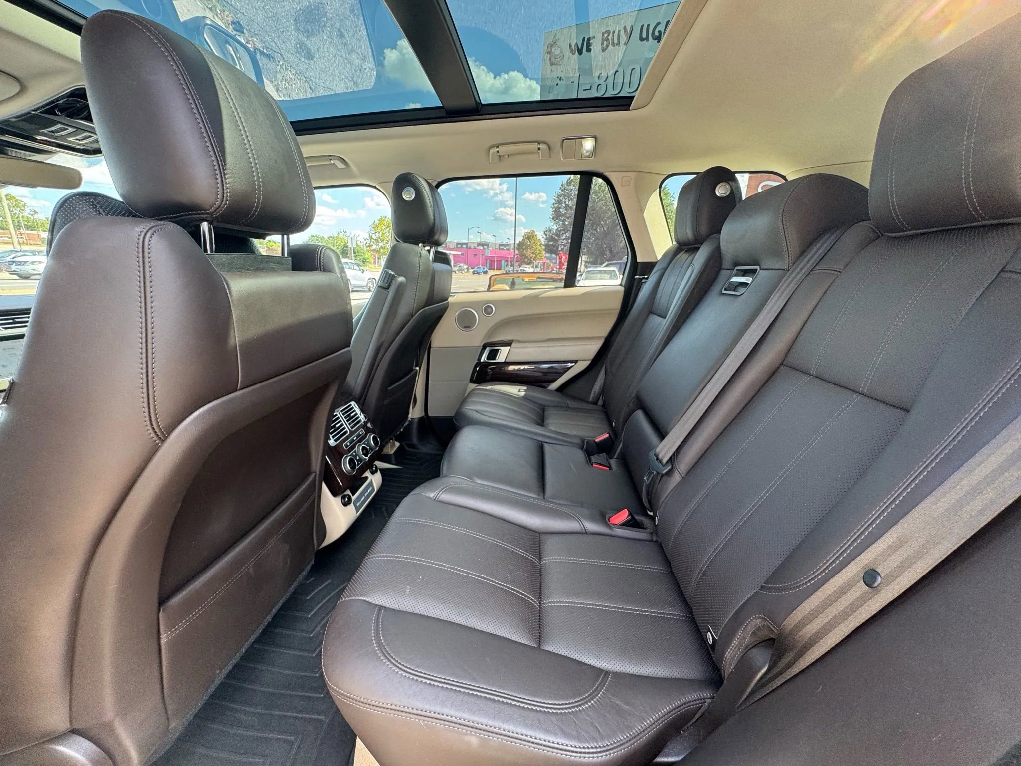 Used 2017 Land Rover Range Rover Supercharged image 15