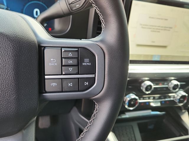 Used 2025 Ford F350 Lariat w/ Black Appearance Package image 17