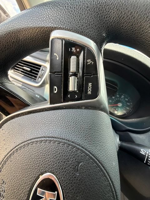 Used 2019 Kia Sorento L FWD image 45