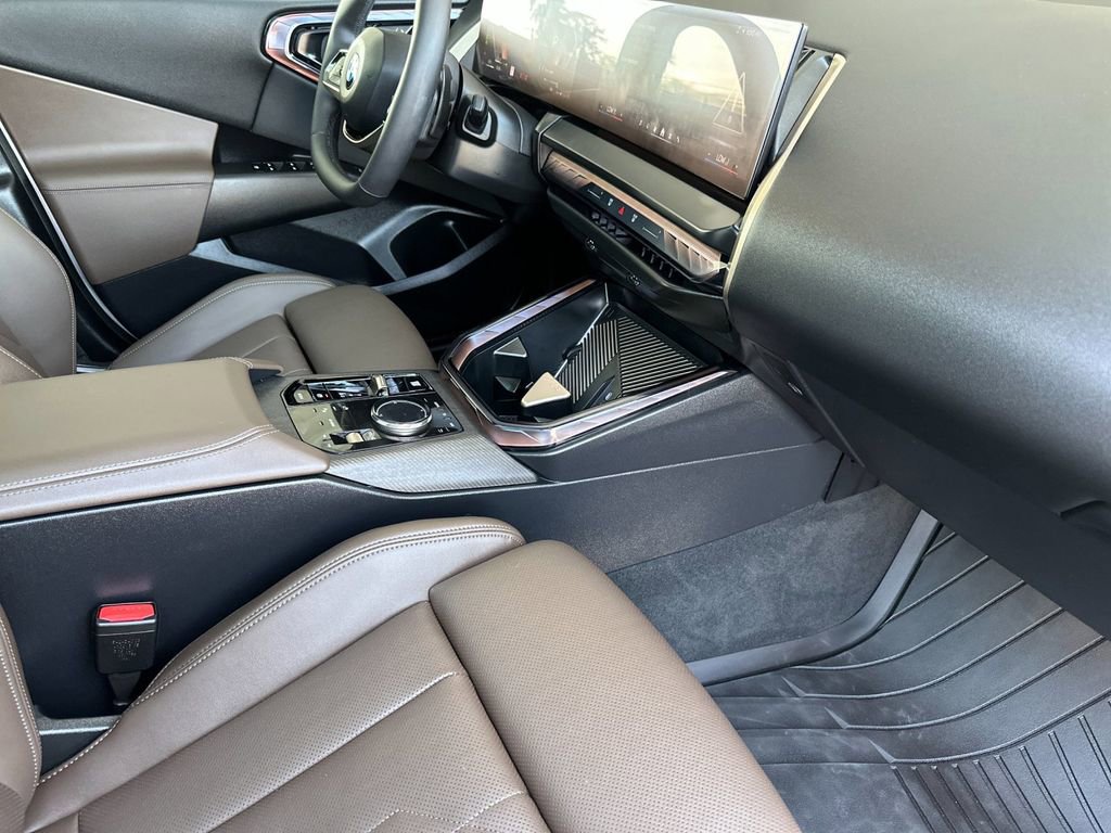 Used 2025 BMW X3 xDrive30i w/ Premium Package AWD/4WD image 15