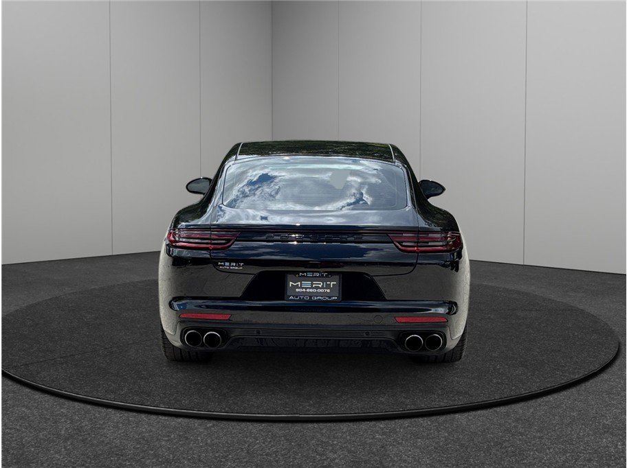 Used 2017 Porsche Panamera 4S image 8