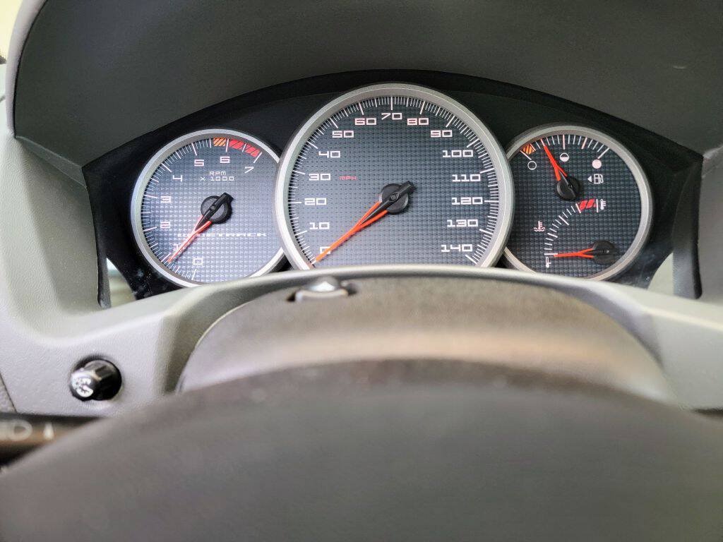 Used 2005 Pontiac Grand Prix GTP w/ Premium Audio Package FWD image 29