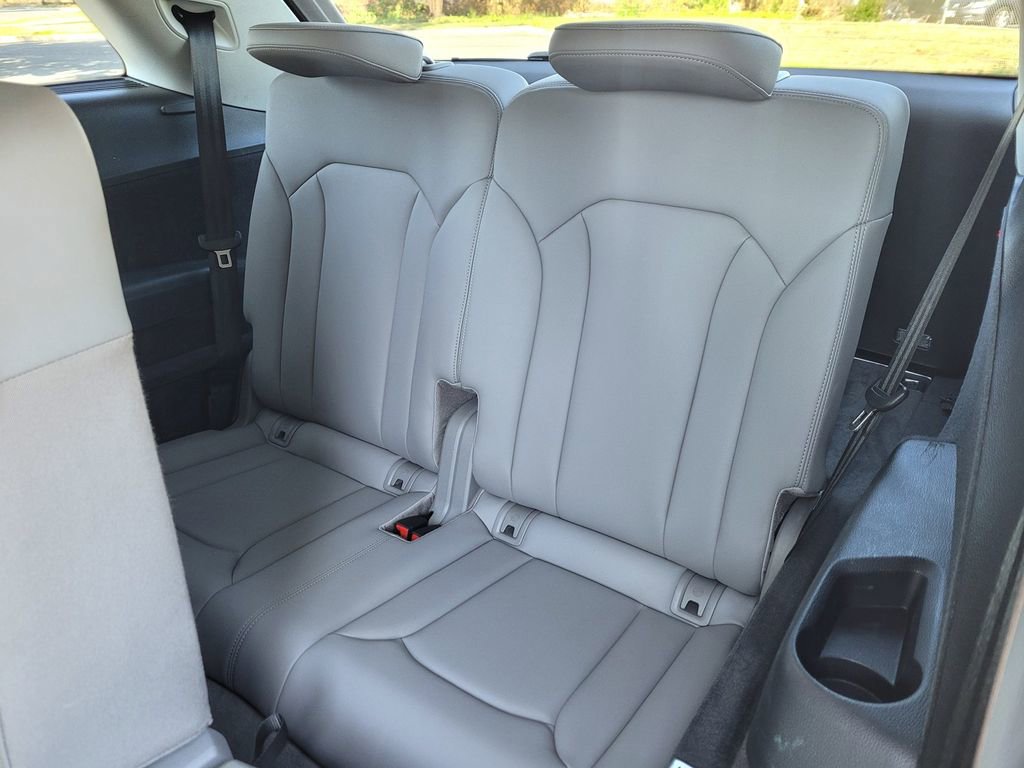 Used 2022 Audi Q7 3.0T Premium Plus w/ Premium Plus Package image 15