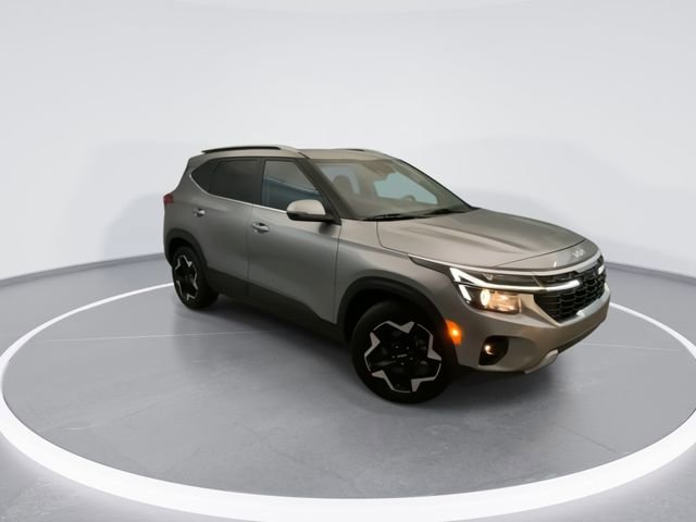 Used 2024 Kia Seltos EX FWD image 6