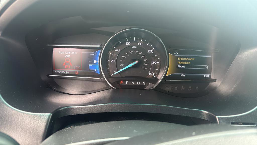 Used 2016 Ford Explorer Limited image 36