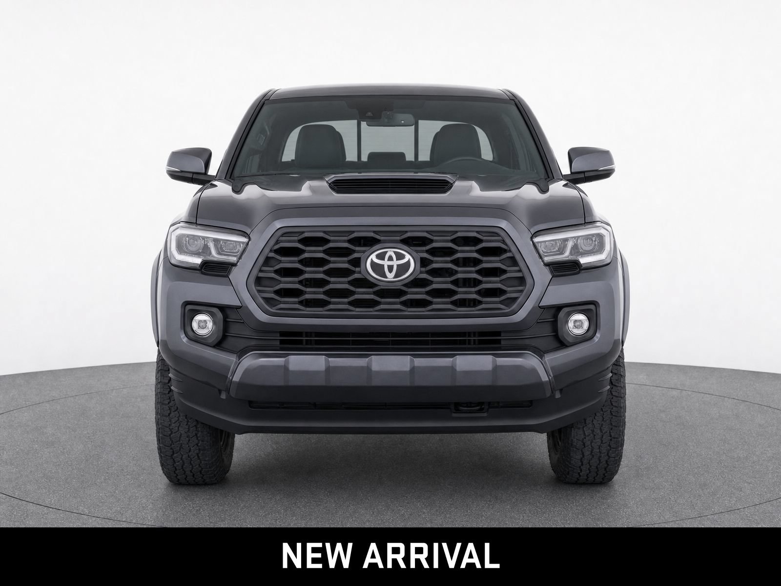 Used 2023 Toyota Tacoma SR AWD/4WD image 5