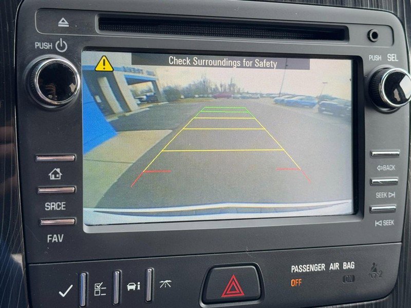 Used 2016 Chevrolet Traverse LT w/ Style and Technology Package image 21