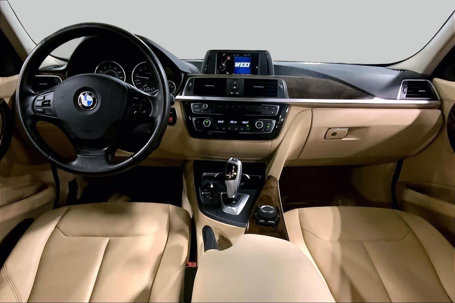 Used 2016 BMW 320i xDrive Sedan AWD/4WD image 16