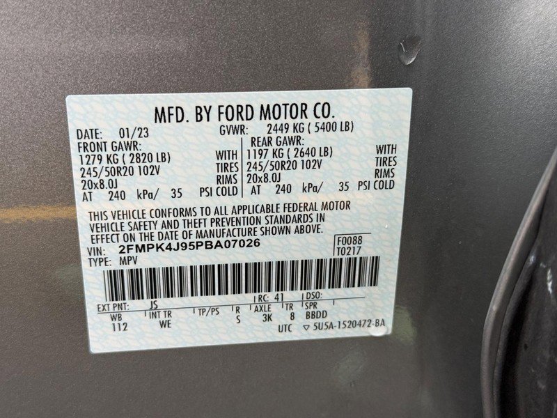 Certified 2023 Ford Edge ST-Line w/ Class II Trailer Tow Package image 30